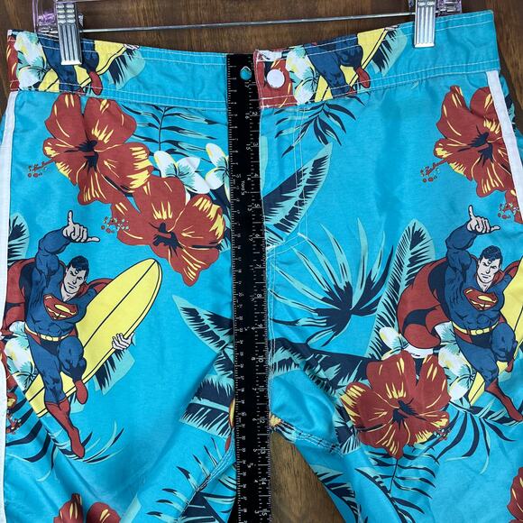 Superman Mens Shorts Swim Trunks Blue Multicolor Superhero Floral Lined Small - Picture 11 of 15